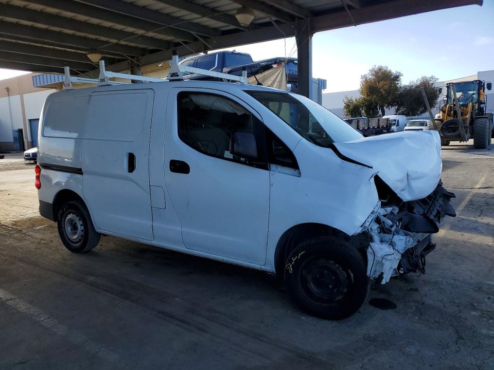 55736756 :رقم المزاد ، 3N6CM0KN9JK695662 vin ، 2018 Nissan Nv200 مزاد بيع