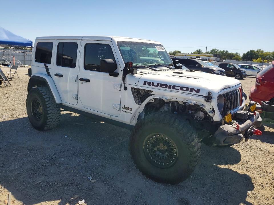 58741686 :رقم المزاد ، 1C4HJXFG3JW258394 vin ، 2018 Jeep Wrangler Unlimited مزاد بيع