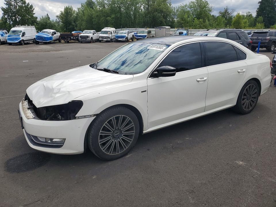 2015 Volkswagen Passat მანქანა იყიდება აუქციონზე, vin: 1VWBT7A38FC046472, აუქციონის ნომერი: 85976365