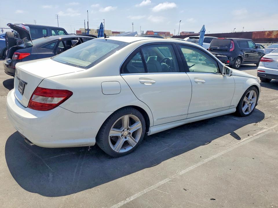 Продажа на аукционе авто 2011 Mercedes-benz C, vin: WDDGF5EB8BR187092, номер лота: 52932266