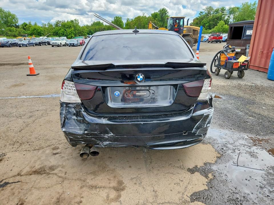 55551476 :رقم المزاد ، WBAPK5C53BA659097 vin ، 2011 Bmw 328 مزاد بيع