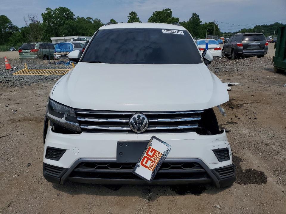 Продаж на аукціоні авто 2018 Volkswagen Tiguan, vin: 3VV2B7AX3JM099341, номер лоту: 58086746