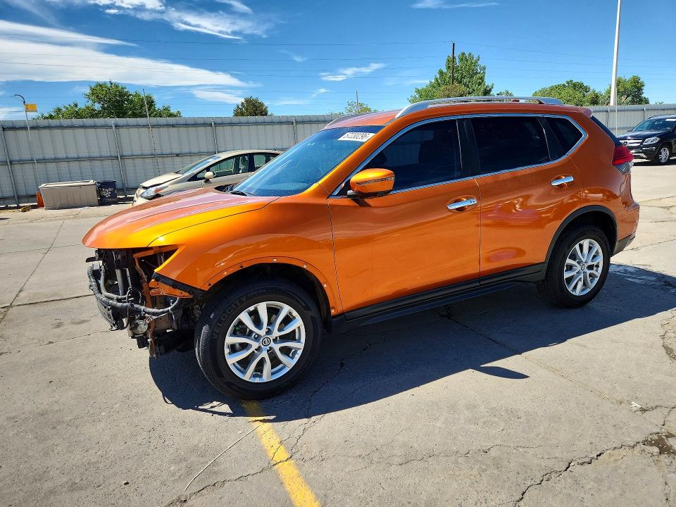 57230296 :رقم المزاد ، JN8AT2MV1HW012152 vin ، 2017 Nissan Rogue مزاد بيع