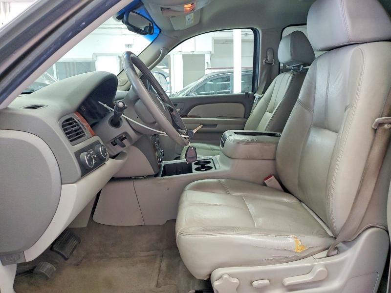 Продажа на аукционе авто 2008 Chevrolet Suburban, vin: 3GNFK16328G293412, номер лота: 57392356