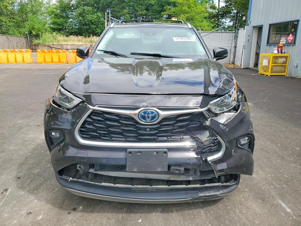 Продажа на аукционе авто 2021 Toyota Highlander, vin: 5TDEBRCH3MS050741, номер лота: 57503306