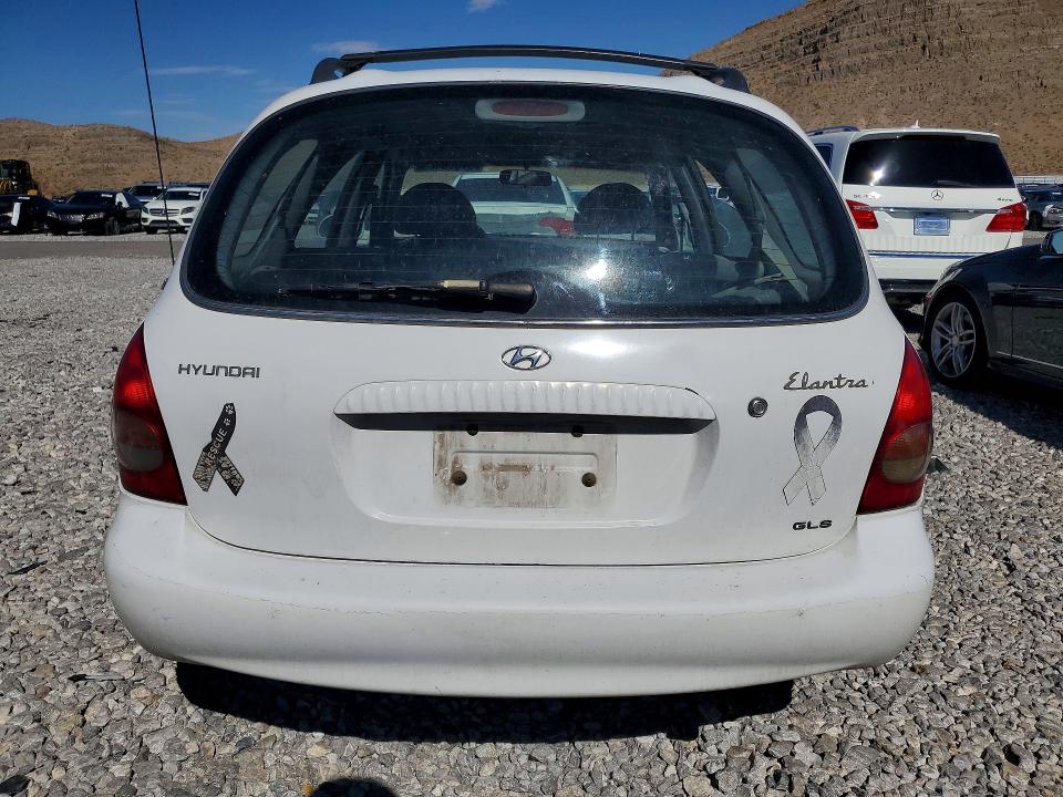 2000 Hyundai Elantra მანქანა იყიდება აუქციონზე, vin: KMHJW35F1YU175584, აუქციონის ნომერი: 57606466