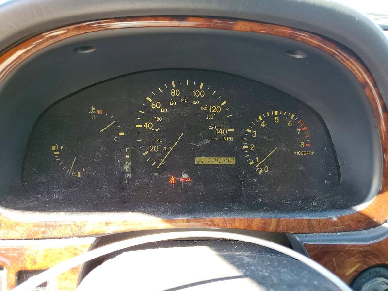 58137936 :رقم المزاد ، JT6HF10U1Y0104736 vin ، 2000 Lexus Rx مزاد بيع