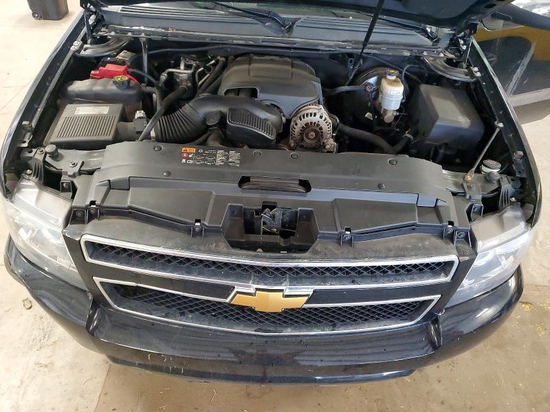 Продаж на аукціоні авто 2014 Chevrolet Suburban, vin: 1GNSKJE76ER102850, номер лоту: 55620956