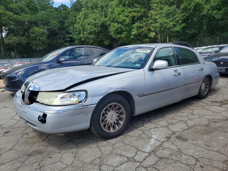 Aukcja sprzedaży 2001 Lincoln Town Car, vin: 1LNHM82WX1Y728687, numer aukcji: 58108656
