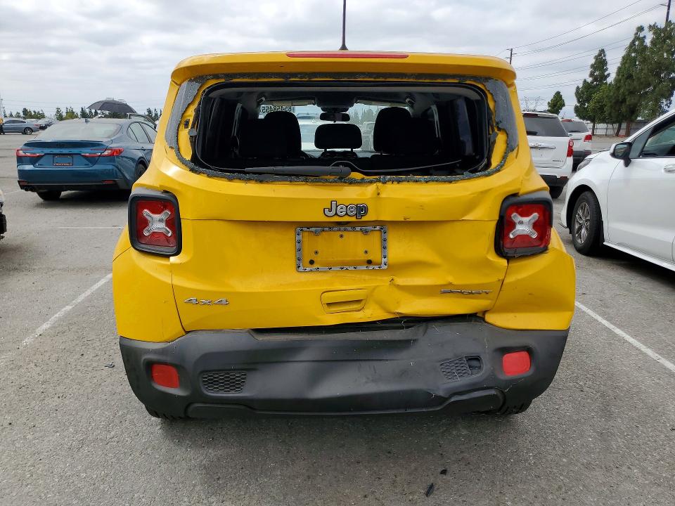 85458455 :رقم المزاد ، ZACCJBAB3JPH78097 vin ، 2018 Jeep Renegade مزاد بيع