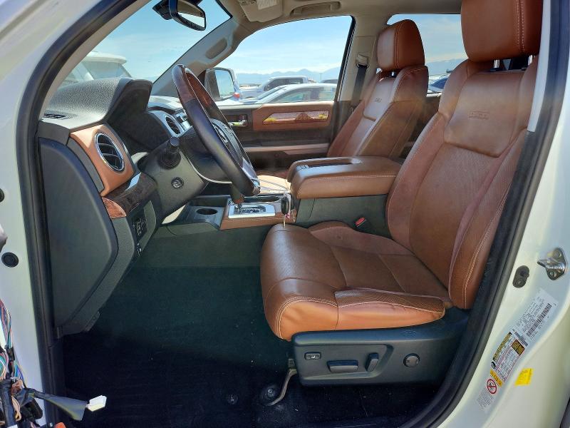 Продажа на аукционе авто 2018 Toyota Tundra, vin: 5TFAY5F12JX714098, номер лота: 54694186
