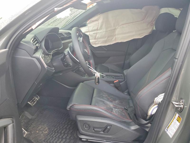 57441276 :رقم المزاد ، WA1EECF38S1083596 vin ، 2025 Audi Q3 مزاد بيع
