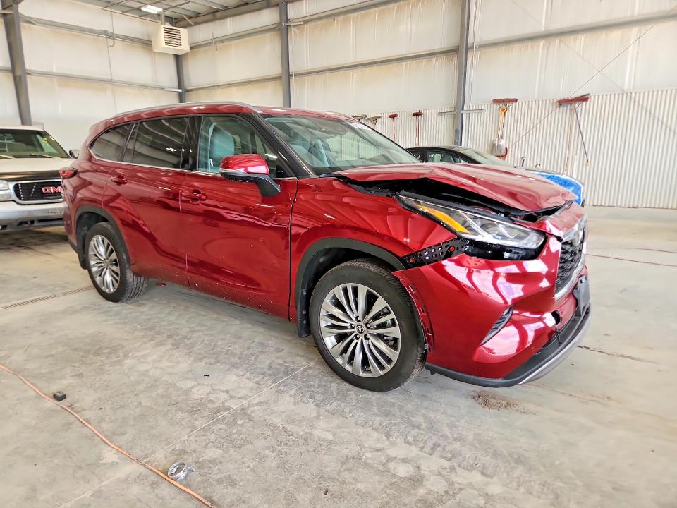 58106686 :رقم المزاد ، 5TDKDRBH2PS046778 vin ، 2023 Toyota Highlander مزاد بيع