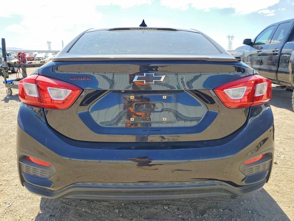 57427146 :رقم المزاد ، 1G1BE5SM4H7274255 vin ، 2017 Chevrolet Cruze مزاد بيع