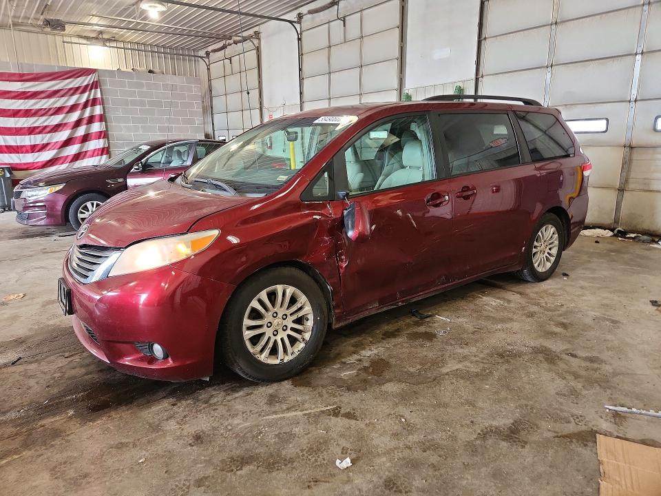 2011 Toyota Sienna მანქანა იყიდება აუქციონზე, vin: 5TDYK3DCXBS019447, აუქციონის ნომერი: 58490666