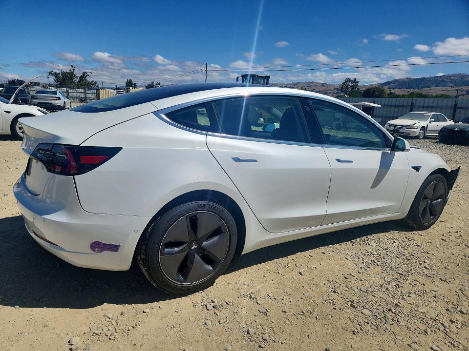 Продажа на аукционе авто 2018 Tesla Model 3, vin: 5YJ3E1EA3JF162097, номер лота: 56869186