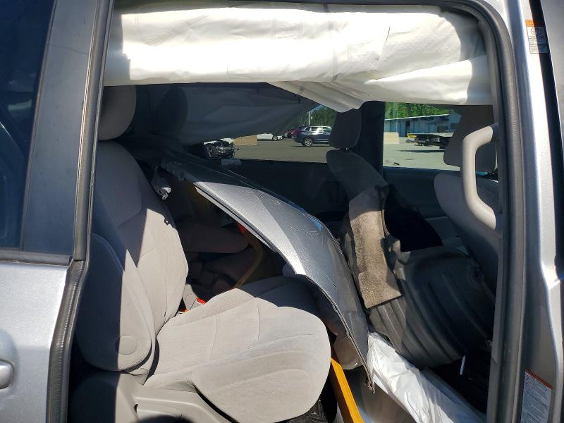 56827866 :رقم المزاد ، 5TDJK3DCXGS137071 vin ، 2016 Toyota Sienna مزاد بيع