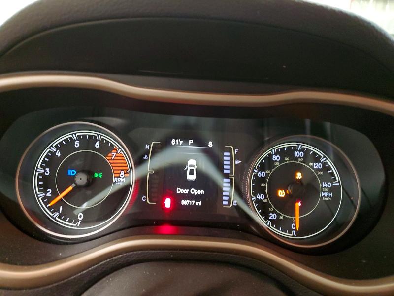 41633386 :رقم المزاد ، 1C4PJMCSXHW651466 vin ، 2017 Jeep Cherokee مزاد بيع