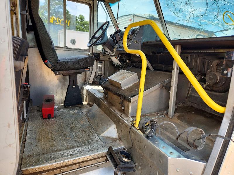 2021 Freightliner Chassis მანქანა იყიდება აუქციონზე, vin: 4UZAC2GA1MCMR1586, აუქციონის ნომერი: 70908906