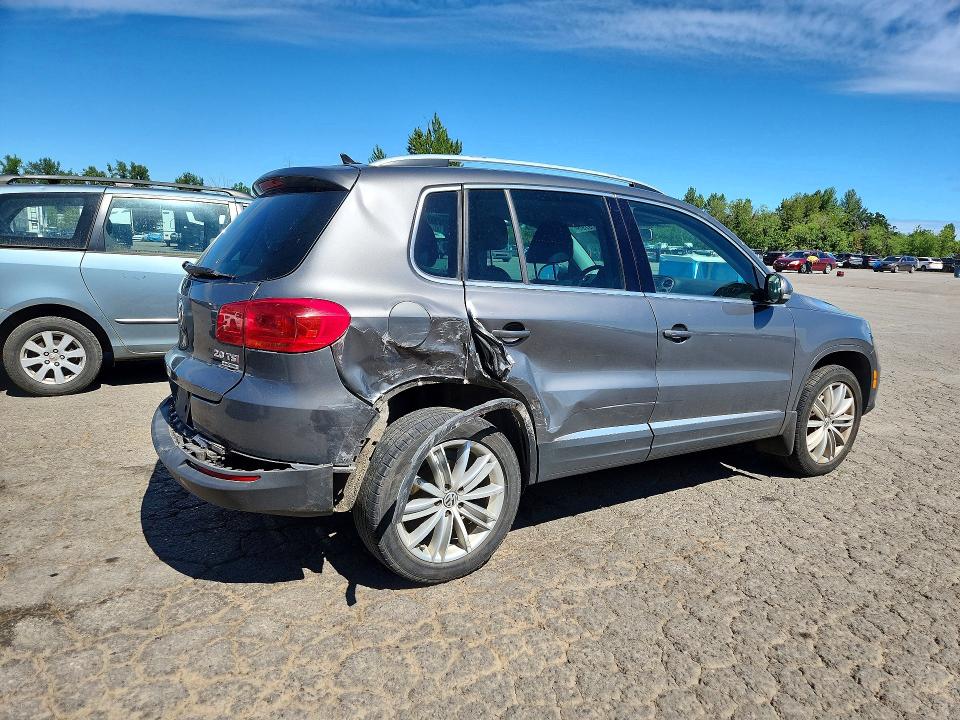 57589796 :رقم المزاد ، WVGBV3AX7EW559231 vin ، 2014 Volkswagen Tiguan مزاد بيع