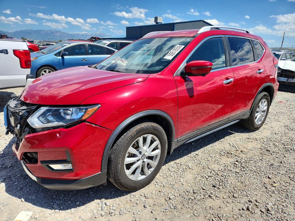 2017 Nissan Rogue მანქანა იყიდება აუქციონზე, vin: JN8AT2MV0HW285874, აუქციონის ნომერი: 55518556
