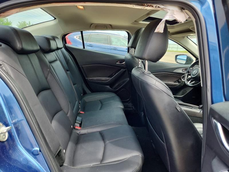 55423516 :رقم المزاد ، 3MZBN1V36JM189221 vin ، 2018 Mazda 3 مزاد بيع