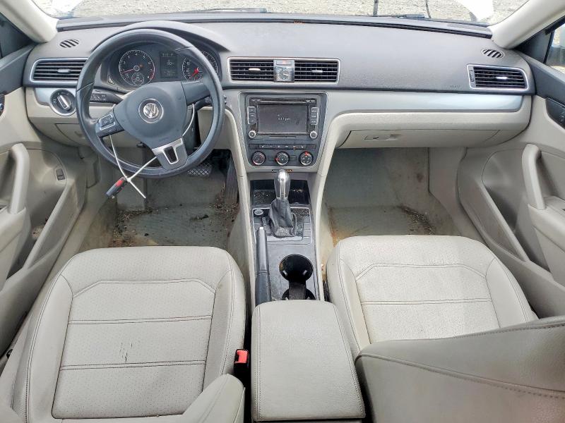 58404236 :رقم المزاد ، 1VWAT7A34FC118182 vin ، 2015 Volkswagen Passat مزاد بيع