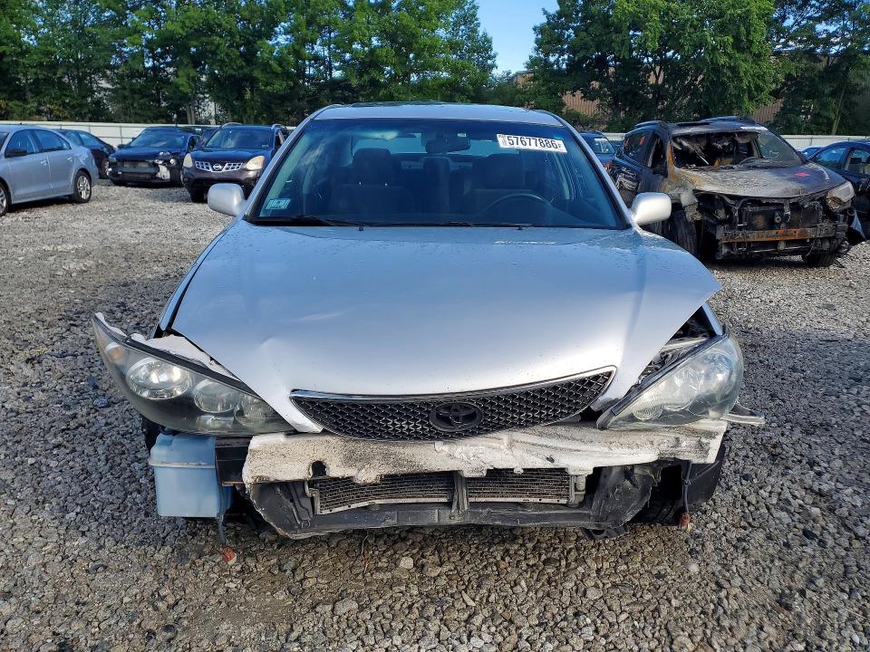 57677886 :رقم المزاد ، 4T1BE32K15U092242 vin ، 2005 Toyota Camry مزاد بيع