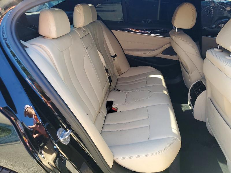 57121586 :رقم المزاد ، WBAJA7C38HG903870 vin ، 2017 Bmw 530 مزاد بيع