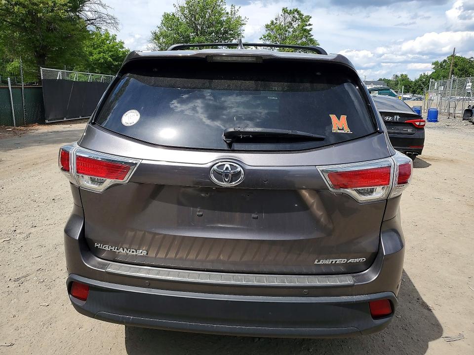 55844676 :رقم المزاد ، 5TDDKRFH2FS088326 vin ، 2015 Toyota Highlander مزاد بيع