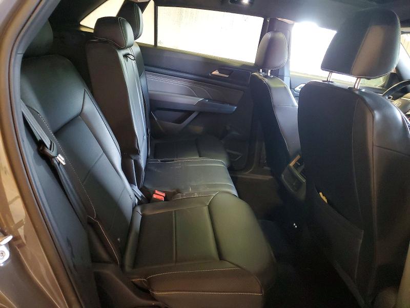 56814066 :رقم المزاد ، 1V2RE2CA0MC236725 vin ، 2021 Volkswagen Atlas Cross Sport مزاد بيع