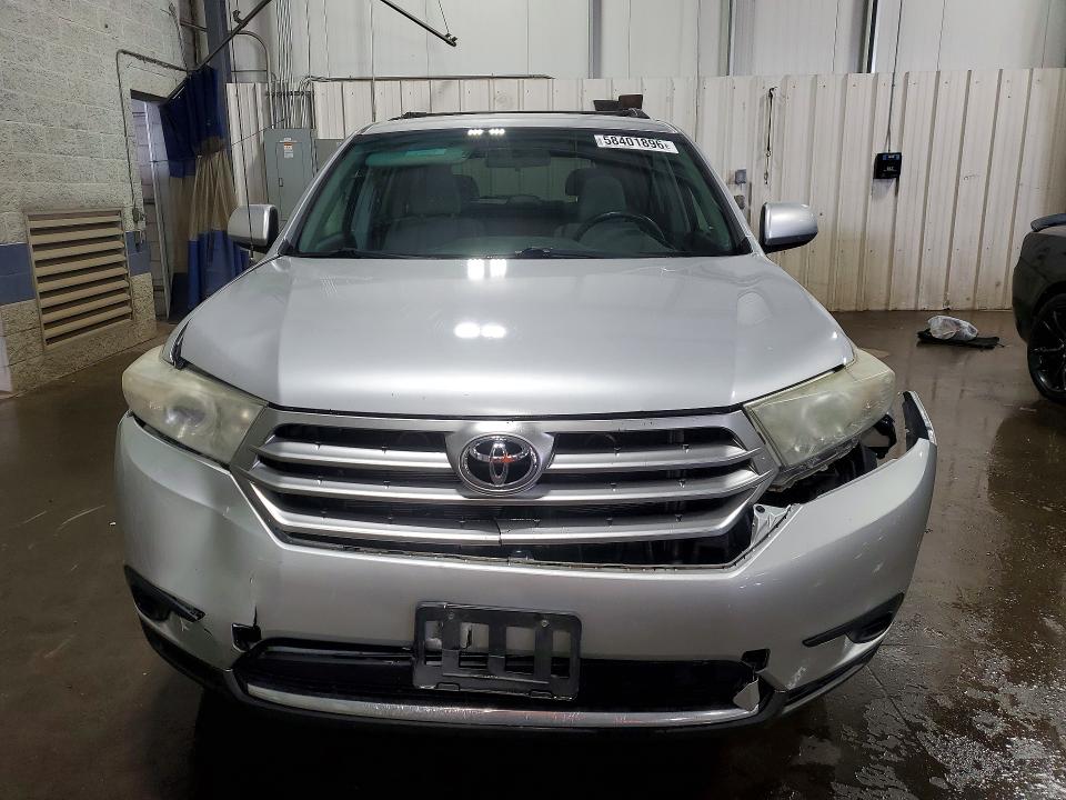 2012 Toyota Highlander მანქანა იყიდება აუქციონზე, vin: 5TDBK3EH4CS157843, აუქციონის ნომერი: 58401896