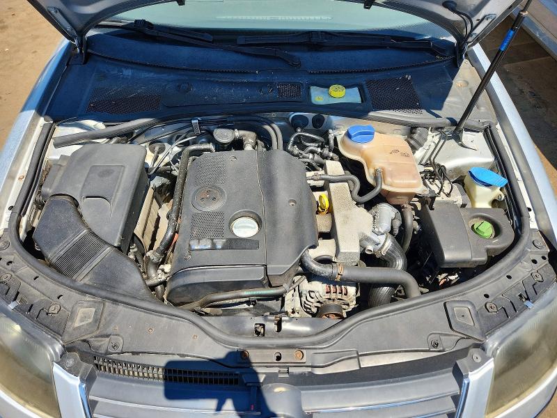 56319526 :رقم المزاد ، WVWPD63BX4E309843 vin ، 2004 Volkswagen Passat مزاد بيع