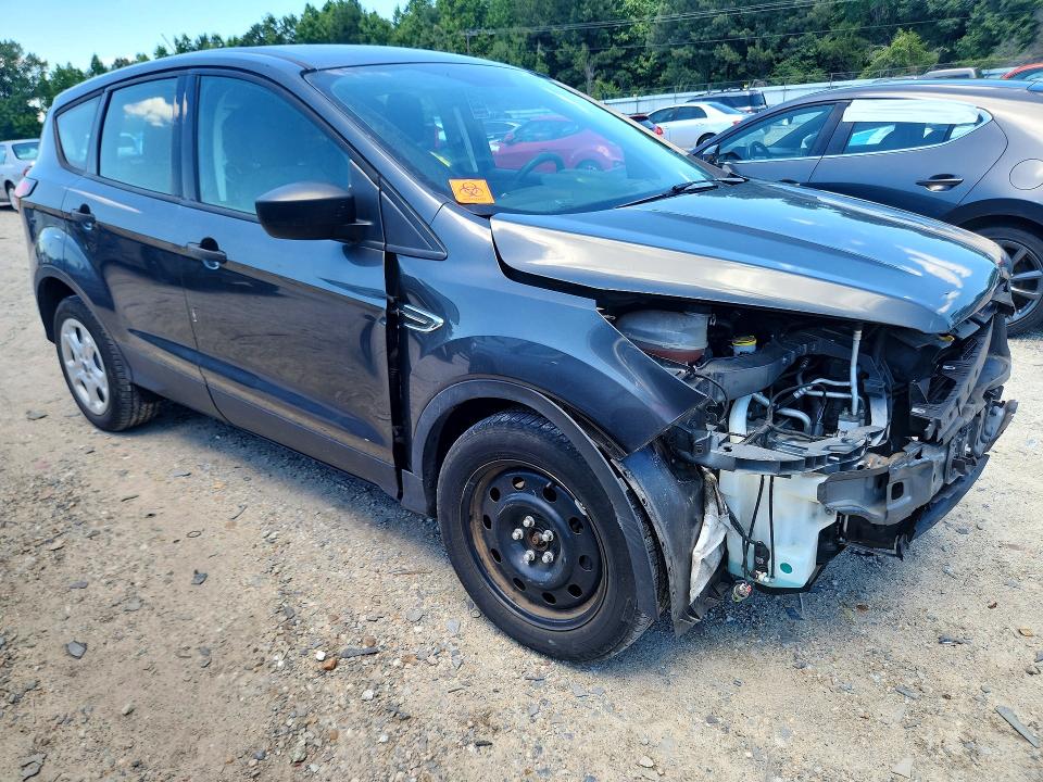 56978856 :رقم المزاد ، 1FMCU0F77KUB84768 vin ، 2019 Ford Escape مزاد بيع