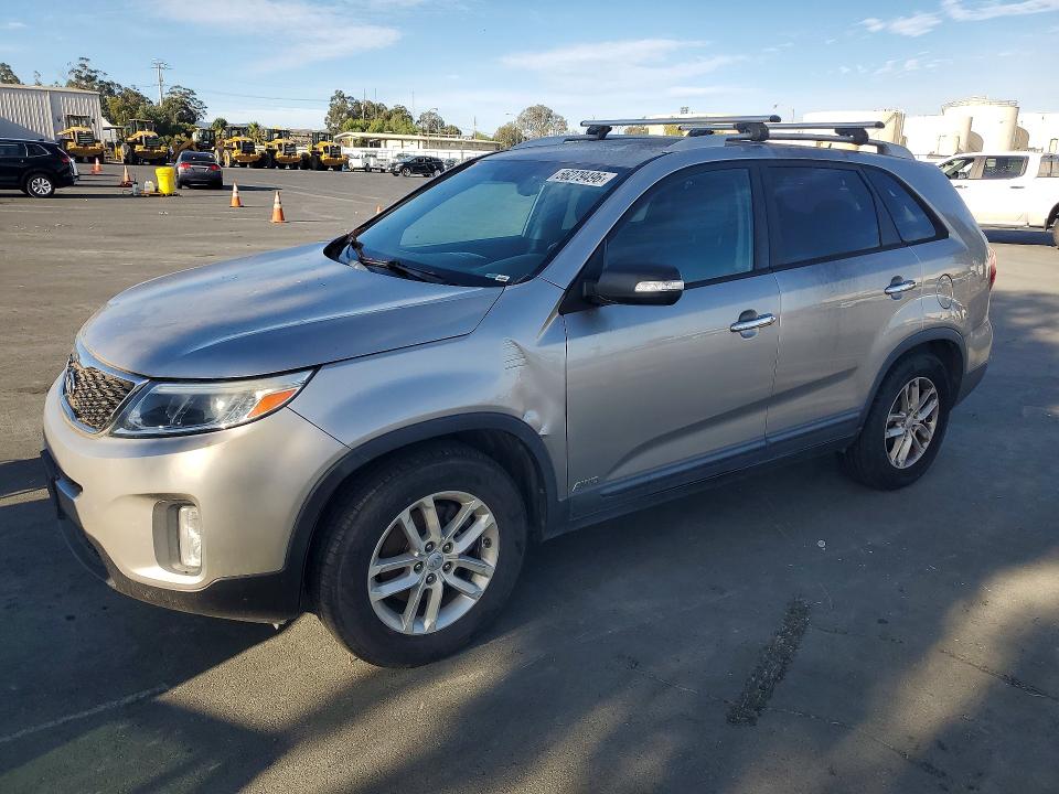 Auction sale of the 2015 Kia Sorento, vin: 5XYKTCA64FG560255, lot number: 56279496