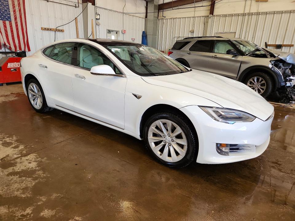 Продажа на аукционе авто 2017 Tesla Model S, vin: 5YJSA1E28HF228699, номер лота: 57476696