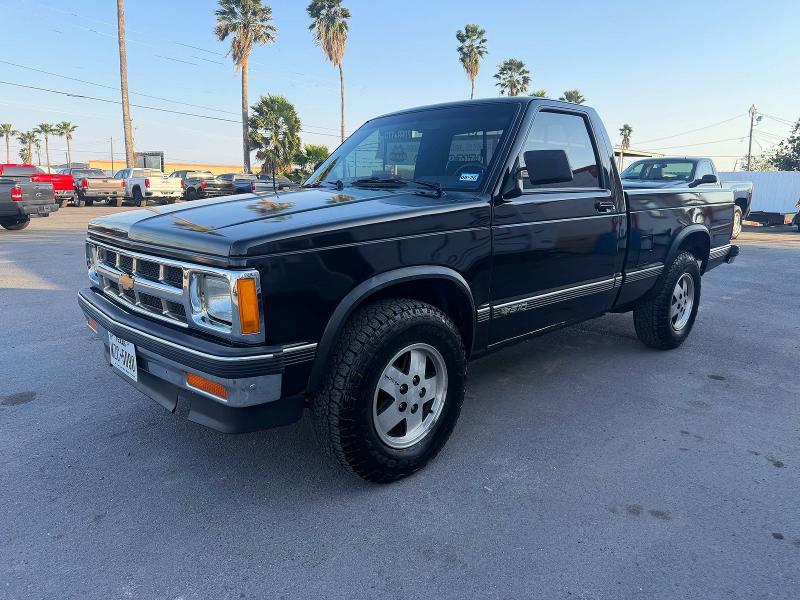 55655296 :رقم المزاد ، 1GCCS14R5P8158593 vin ، 1993 Chevrolet S Truck مزاد بيع