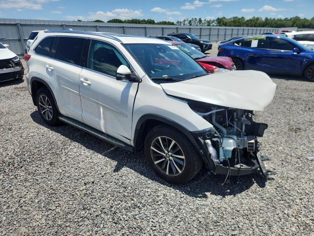 Продаж на аукціоні авто 2017 Toyota Highlander, vin: 5TDKZRFH5HS202745, номер лоту: 55418796