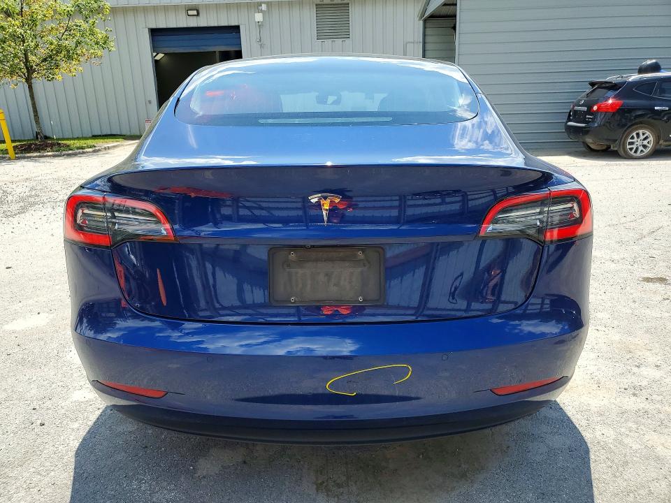 58896796 :رقم المزاد ، 5YJ3E1EA4NF371824 vin ، 2022 Tesla Model 3 مزاد بيع
