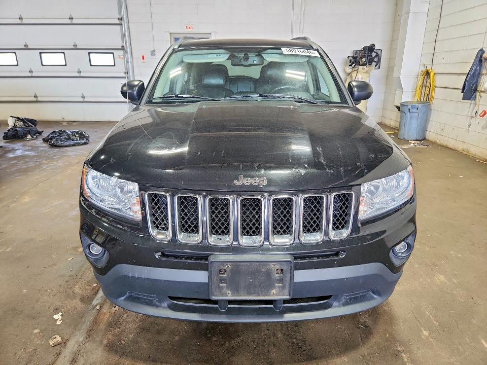 58916046 :رقم المزاد ، 1J4NF5FB7BD158335 vin ، 2011 Jeep Compass مزاد بيع