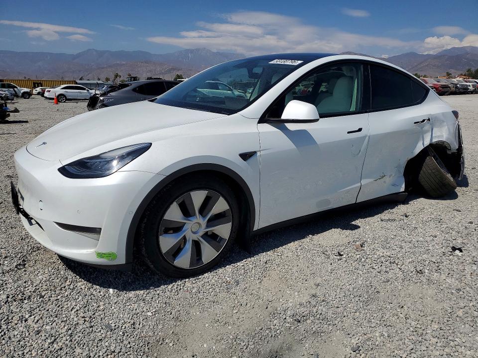 58480796 :رقم المزاد ، 7SAYGAEE4PF588444 vin ، 2023 Tesla Model Y مزاد بيع
