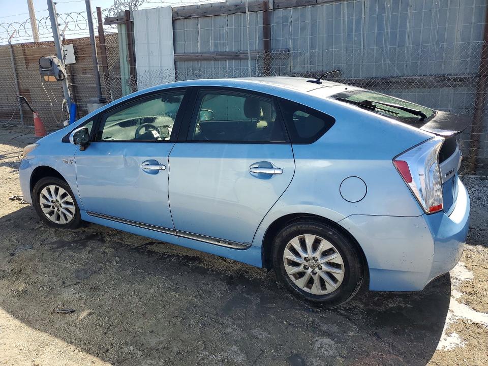 57766736 :رقم المزاد ، JTDKN3DP7D3046075 vin ، 2013 Toyota Prius Plug-in Hybrid مزاد بيع