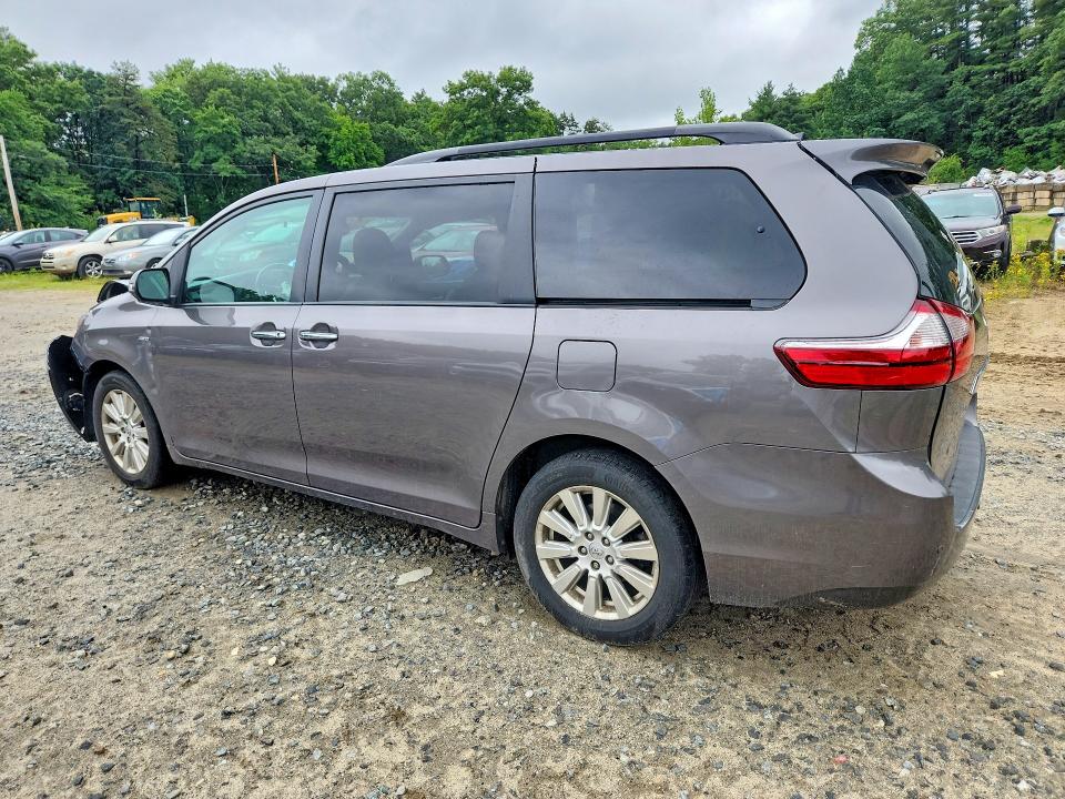 58659456 :رقم المزاد ، 5TDDZ3DC6HS156601 vin ، 2017 Toyota Sienna مزاد بيع