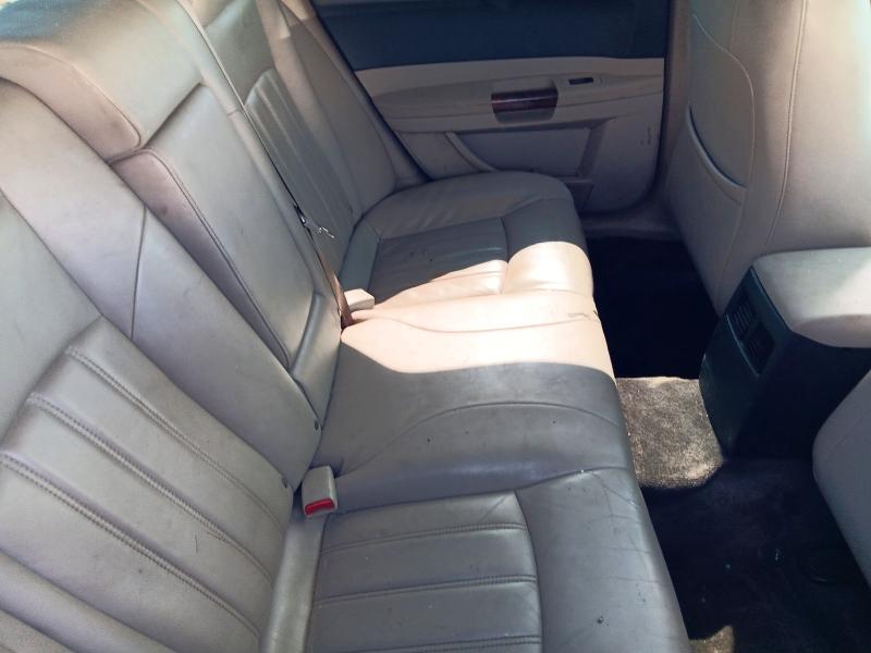 57815806 :رقم المزاد ، 2C3AA63H45H125211 vin ، 2005 Chrysler 300c مزاد بيع