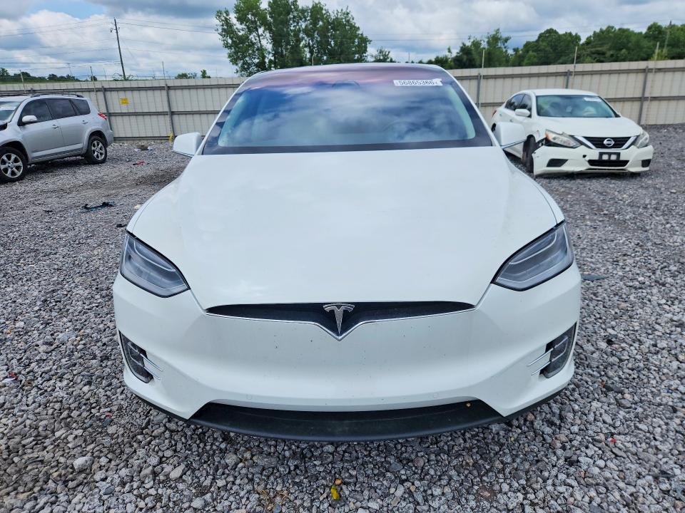 Продаж на аукціоні авто 2017 Tesla Model X, vin: 5YJXCBE20HF077010, номер лоту: 56865366