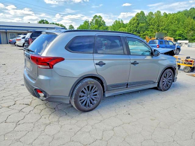 2020 Mitsubishi Outlander მანქანა იყიდება აუქციონზე, vin: JA4AZ3A34LZ006852, აუქციონის ნომერი: 56315106