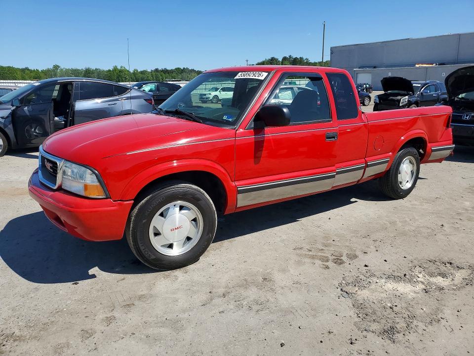 55892926 :رقم المزاد ، 1GTCS19X938229747 vin ، 2003 Gmc Sonoma مزاد بيع
