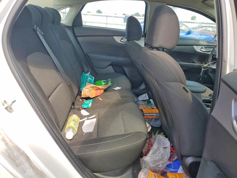 58407306 :رقم المزاد ، 3KPF24AD1NE437517 vin ، 2022 Kia Forte مزاد بيع