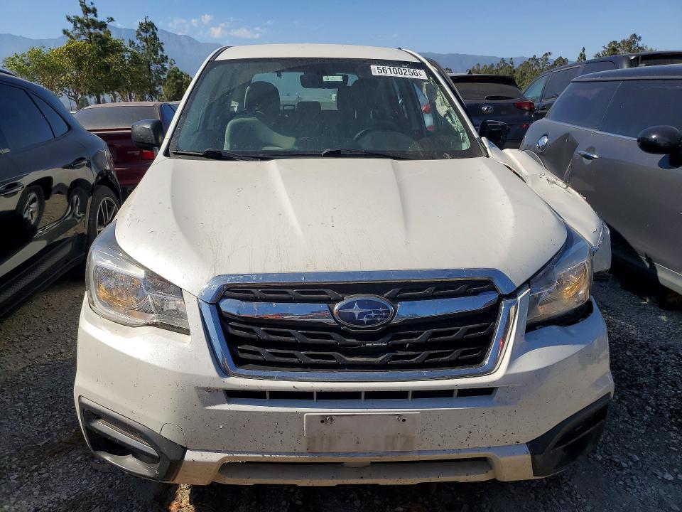 56100256 :رقم المزاد ، JF2SJAAC9JH617017 vin ، 2018 Subaru Forester مزاد بيع