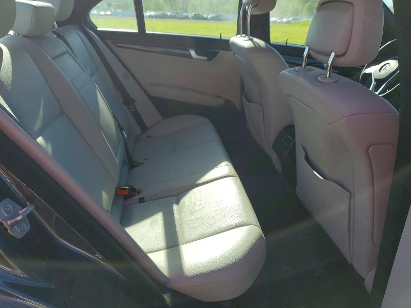 Продаж на аукціоні авто 2013 Mercedes-benz C, vin: WDDGF8AB5DA840065, номер лоту: 55754236